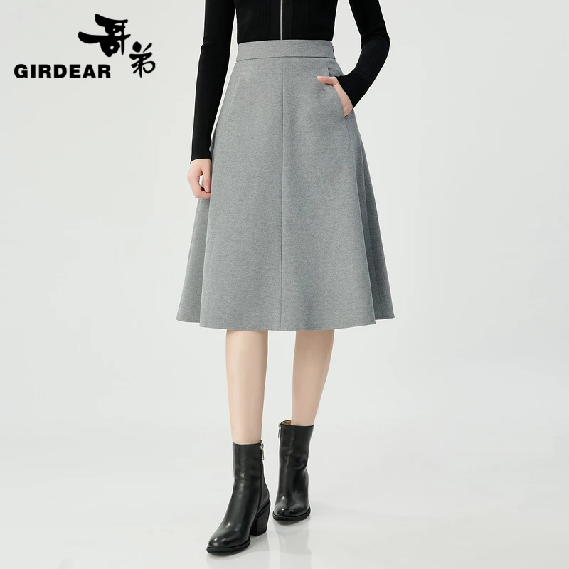 GIRDEAR/哥弟轻职风法式优雅气质百搭高腰中长款A字赫本裙1200336