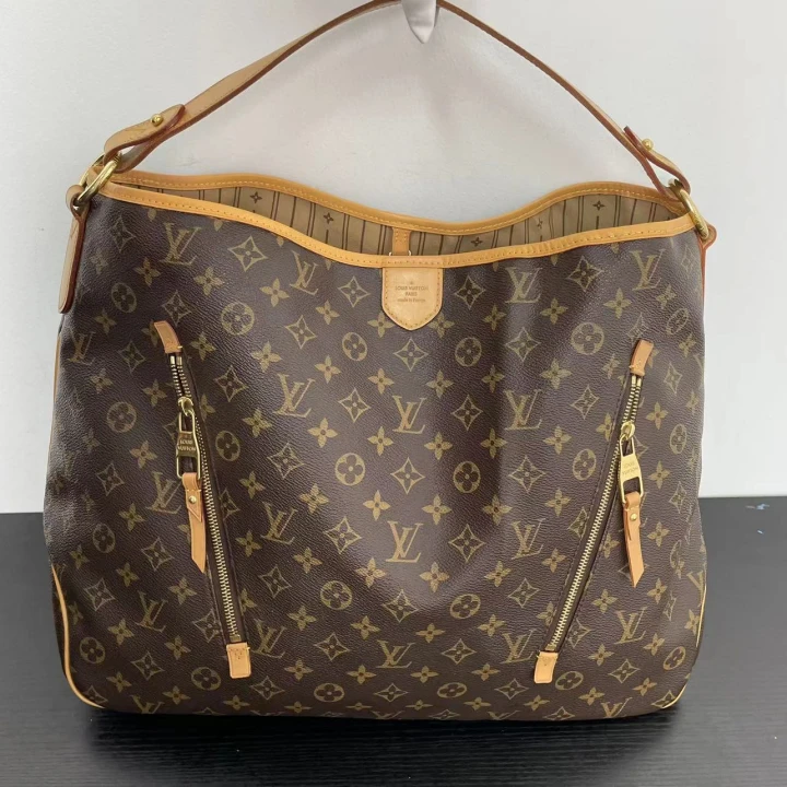 LouisVuitton/路易威登 单肩包 ey6248/2407