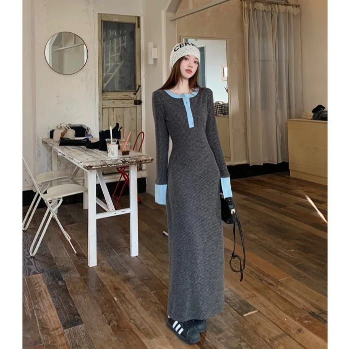 小众撞色拼接百搭针织连衣裙女秋季收腰长款修身包臀裙气质长裙子