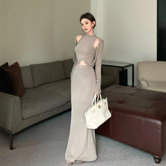 气质套装拼接假两件长袖T恤上衣女秋冬穿搭包臀半身裙长裙两件套