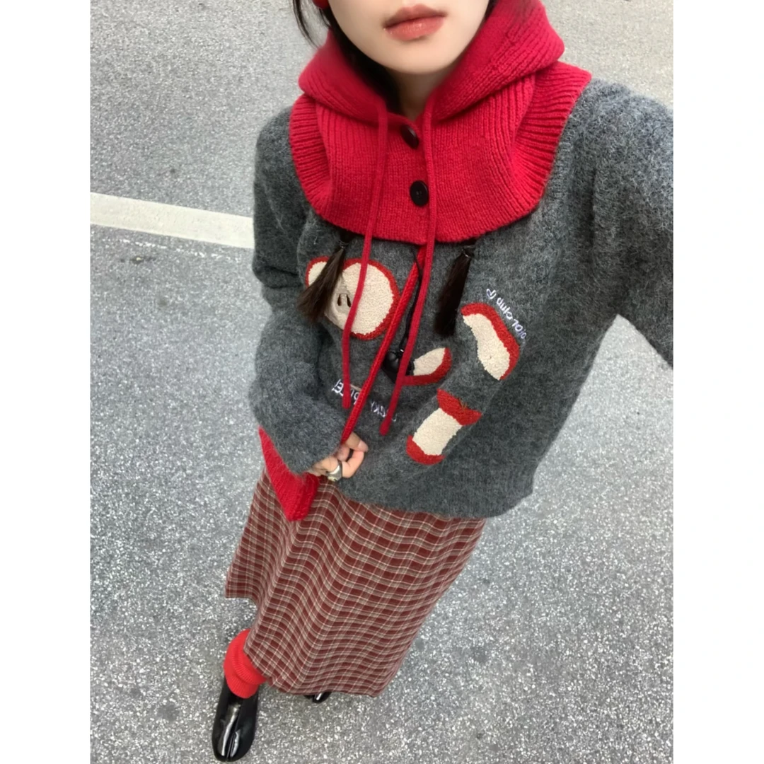 休闲百搭苹果提花毛衣女装秋冬氛围感红色围脖格子半身裙时尚套装