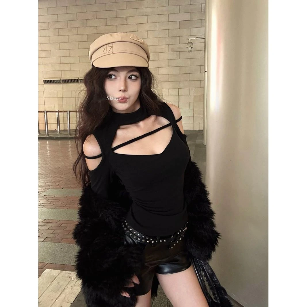 性感辣妹镂空露肩黑色T恤女装秋冬设计感紧身内搭带胸垫长袖上衣