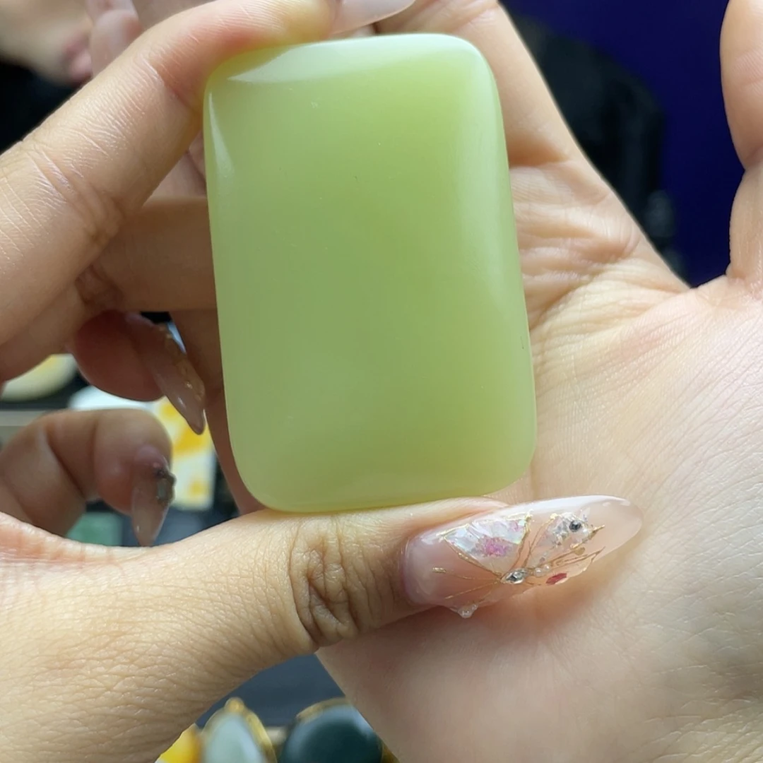 【闪购商品】和田玉一未镶嵌