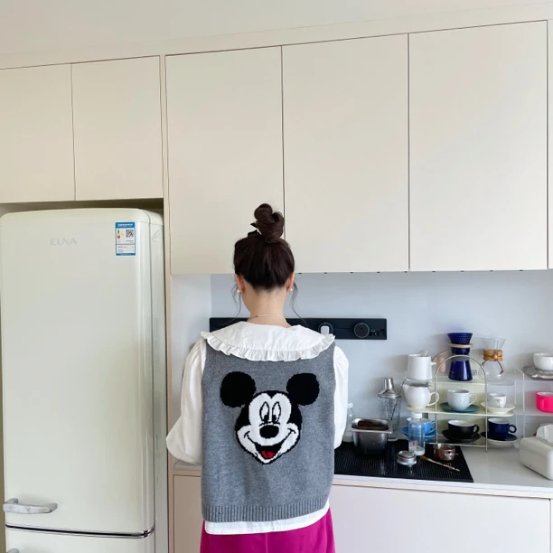 卡通图案针织马甲减龄就是它休闲