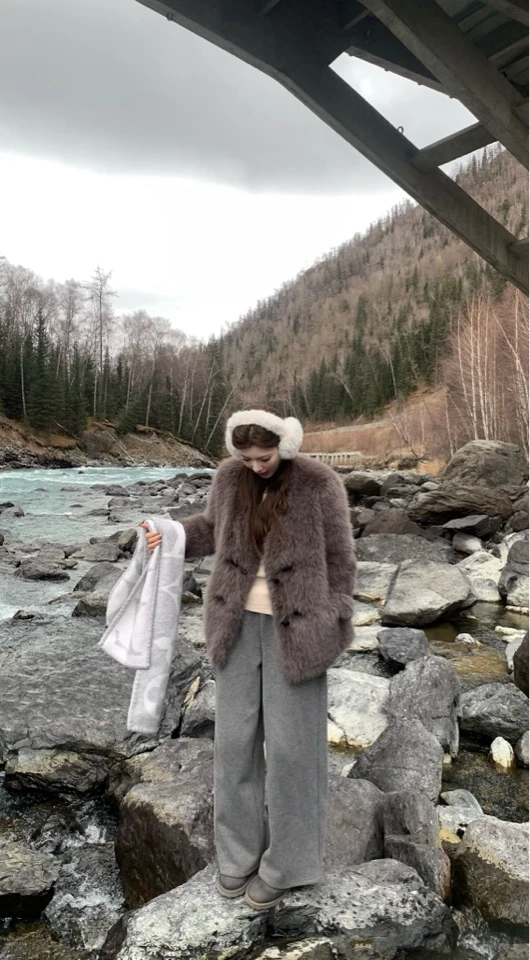 路人仙子【远山黛】韩版高级感宽松软糯v领环保毛毛外套xz1590