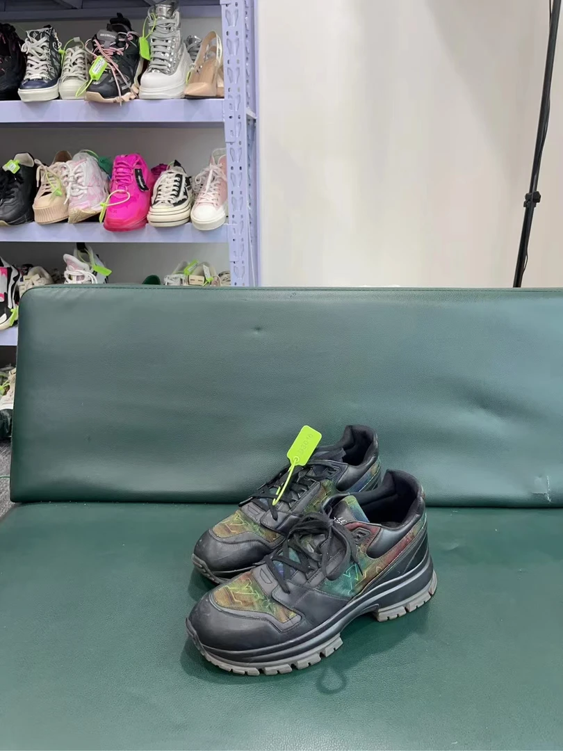 捡漏 运动鞋 LV runaway炫彩/43.5码/无盒#d3016