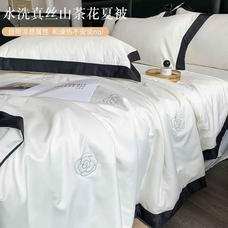 夏季可机水洗真丝冰丝夏凉被三四件套单人宿舍春秋被芯薄空调被子
