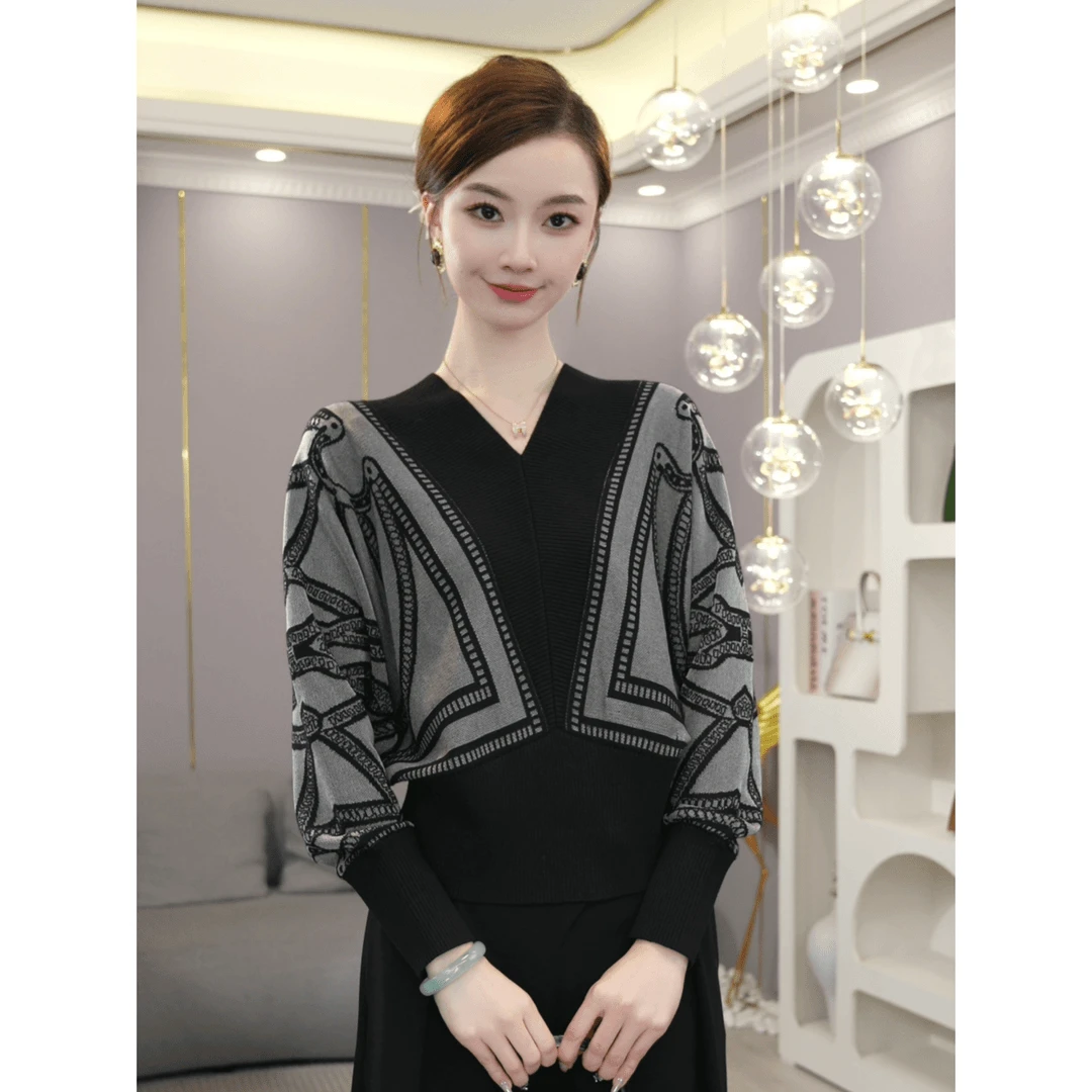 毛衣女秋冬V领针织衫女2024秋冬新款宽松遮肉洋气蝙蝠衫长袖毛衣