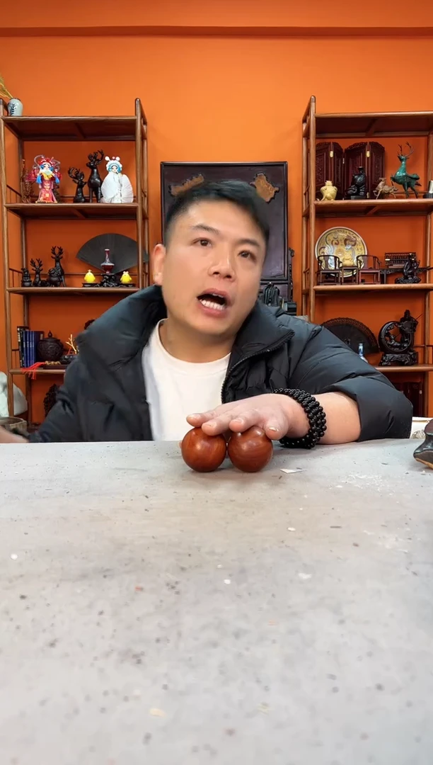 【闪购商品】木头手球一对