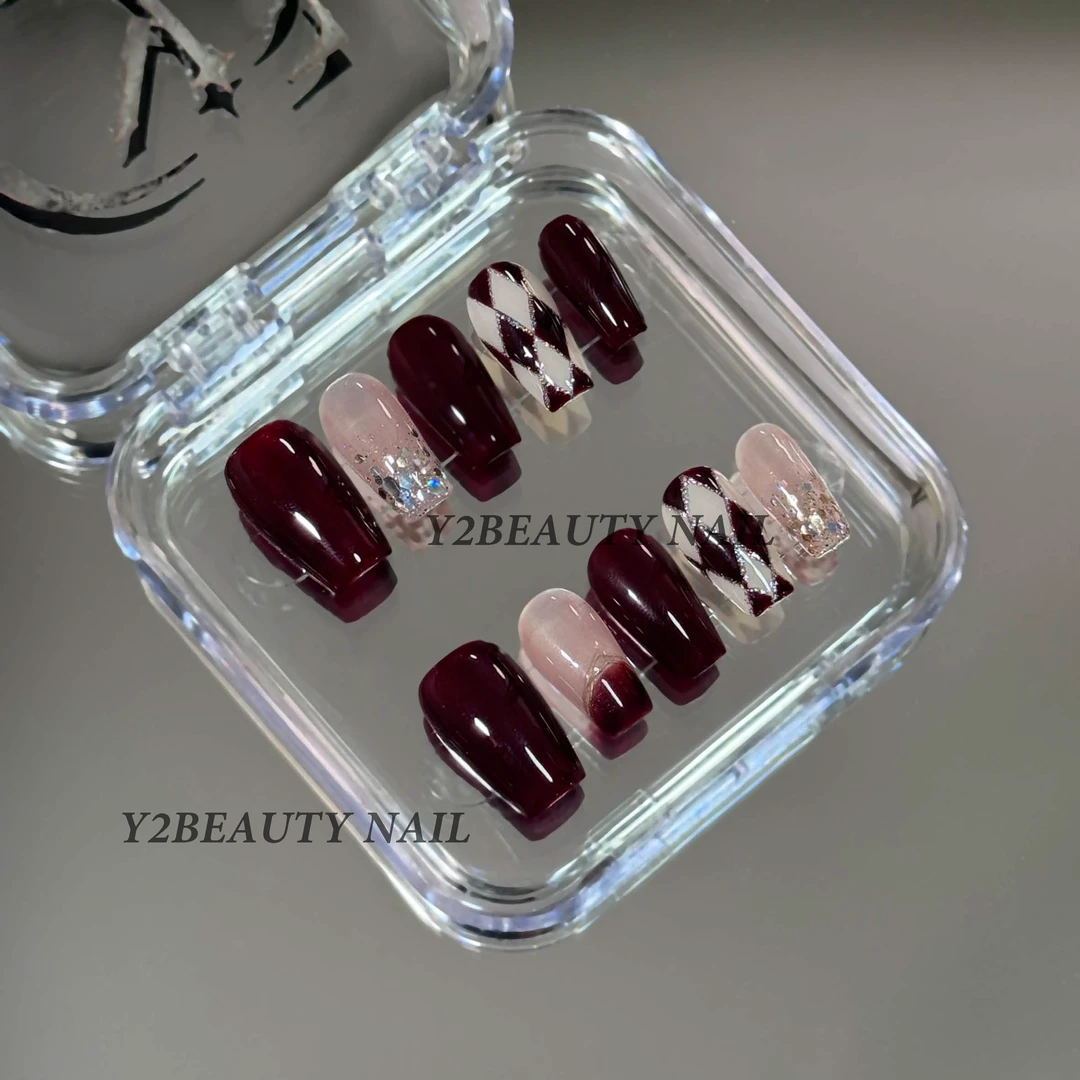 Y2B【礼物】手工穿戴甲短梯 秋冬新年红色格纹美甲