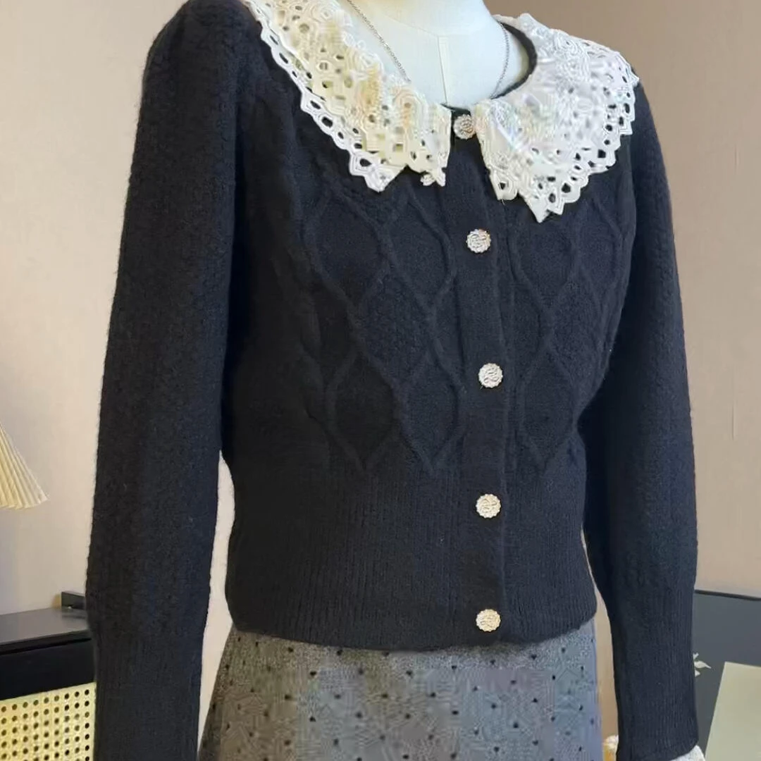 2025冬季新款韩系简约拼接蕾丝娃娃领短款针织毛衣高腰波点半身裙