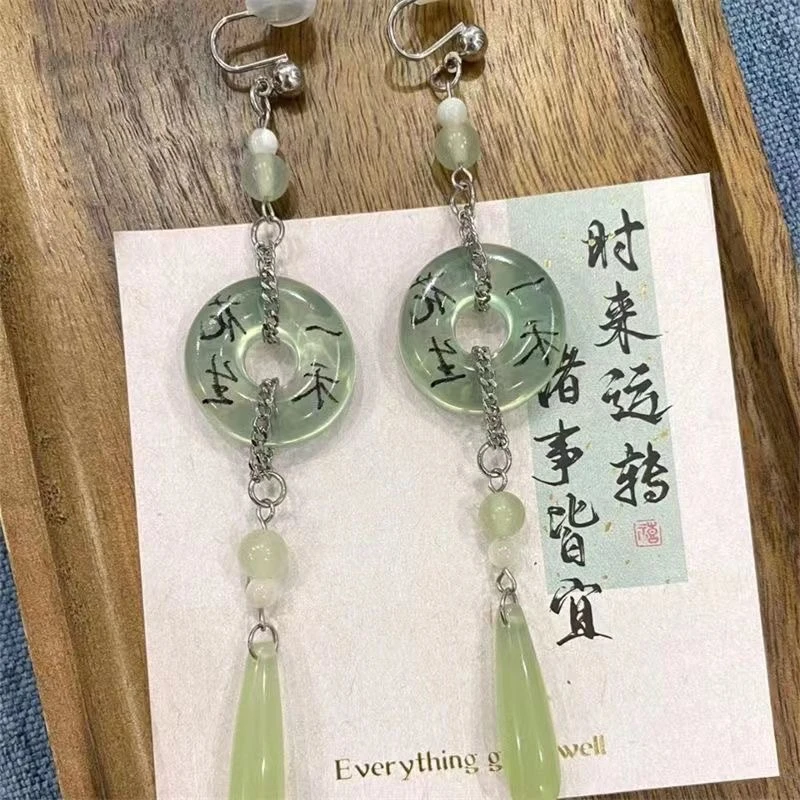 书法平安扣耳饰小众设计感国风蚊香盘耳夹清冷感新中式耳环女显瘦