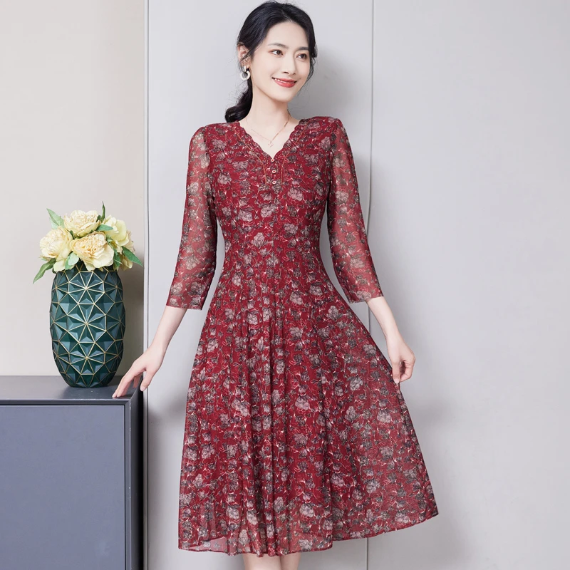 2025春秋新款气质妈妈连衣裙中年女装四五十岁中长款碎花大码时尚