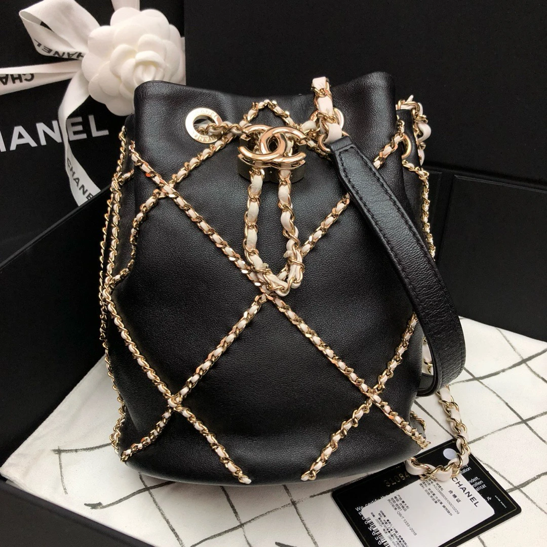 95新 Chanel/香奈儿 Chanel黑金水桶链条包 23060043-01