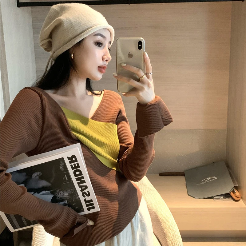 韩版秋冬新款撞色交叉V领复古长袖针织衫上衣女修身显瘦气质时尚