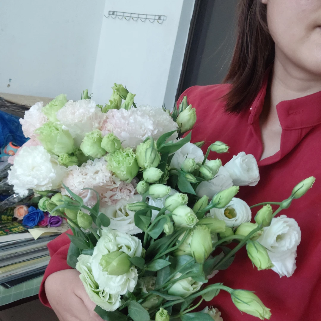 洋桔梗鲜切鲜花花束搭配推荐礼物客厅水养插花简约拍摄背景道具