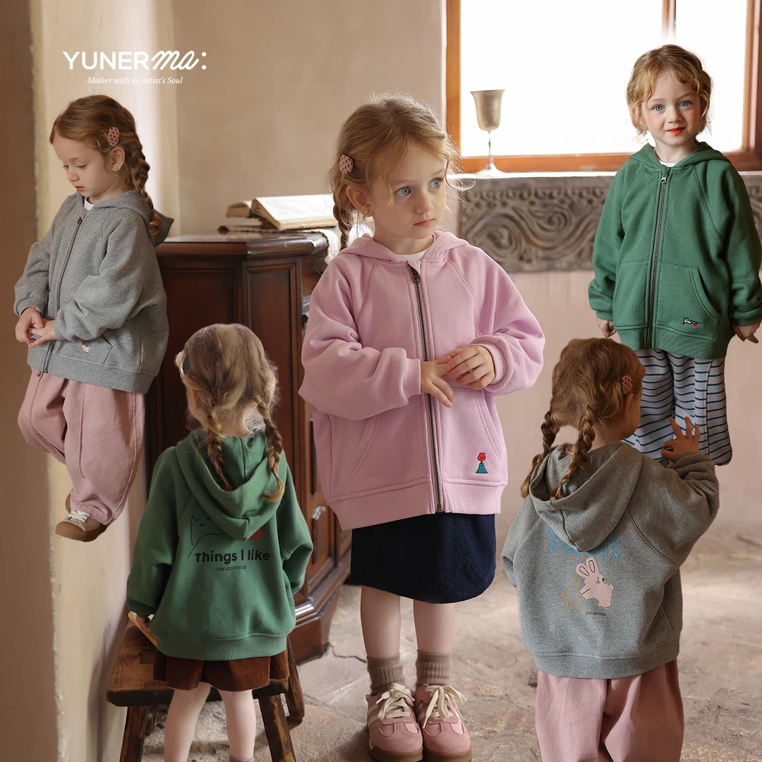 宝宝幼儿园可爱卡通刺绣连帽卫衣允儿妈女童秋冬新款上衣儿童外套