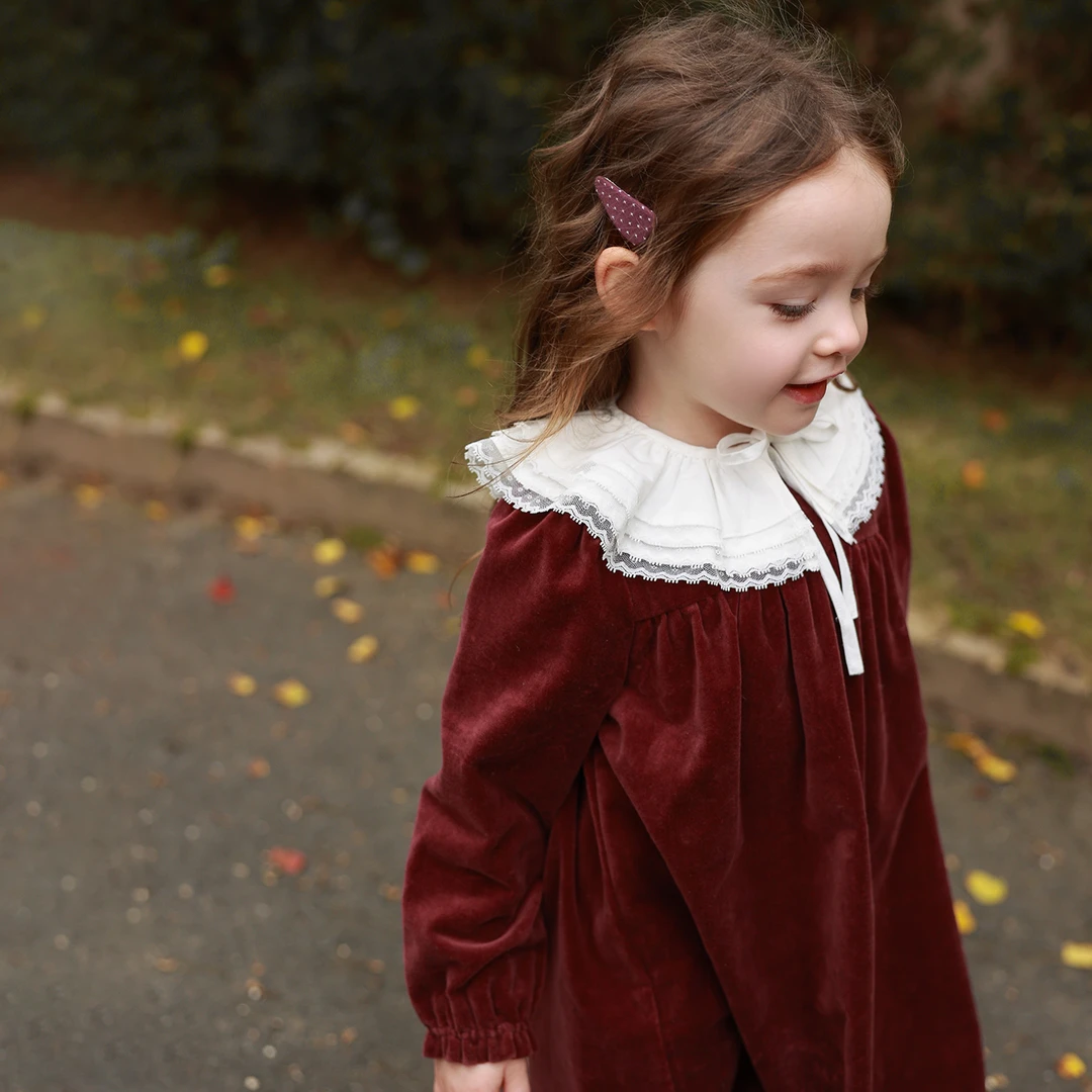 女童圣诞新年经典丝绒法式蕾丝花边领连衣裙宝宝秋冬生日公主裙潮