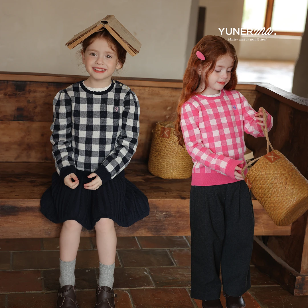 【小众气质】幼儿园百搭圆领套头格子针织毛衣