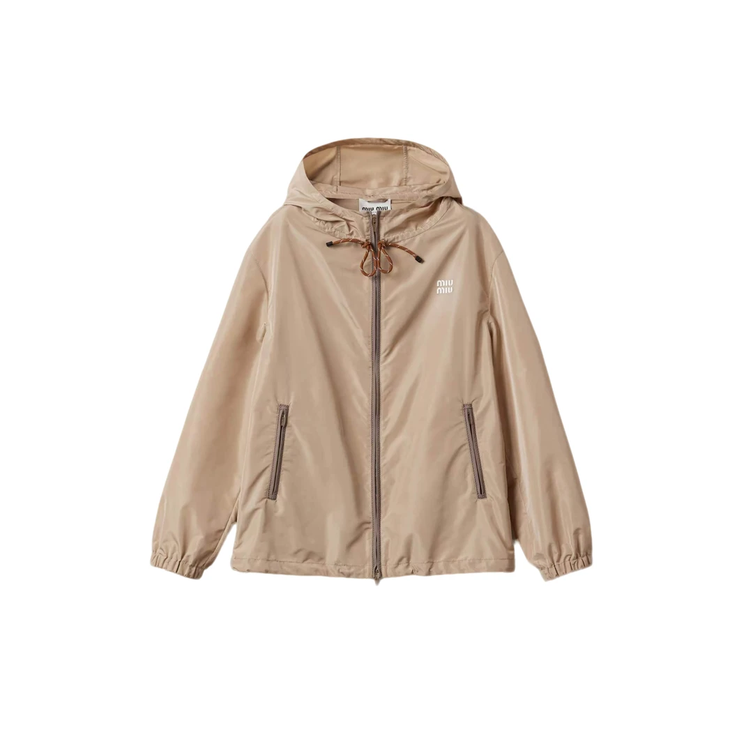 MIUMIU连帽冲锋衣外套/正品保障/假一赔四/公价23800