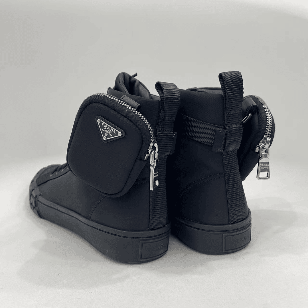 Prada 高帮带包运动鞋/正品保障/假一赔四/公价10600
