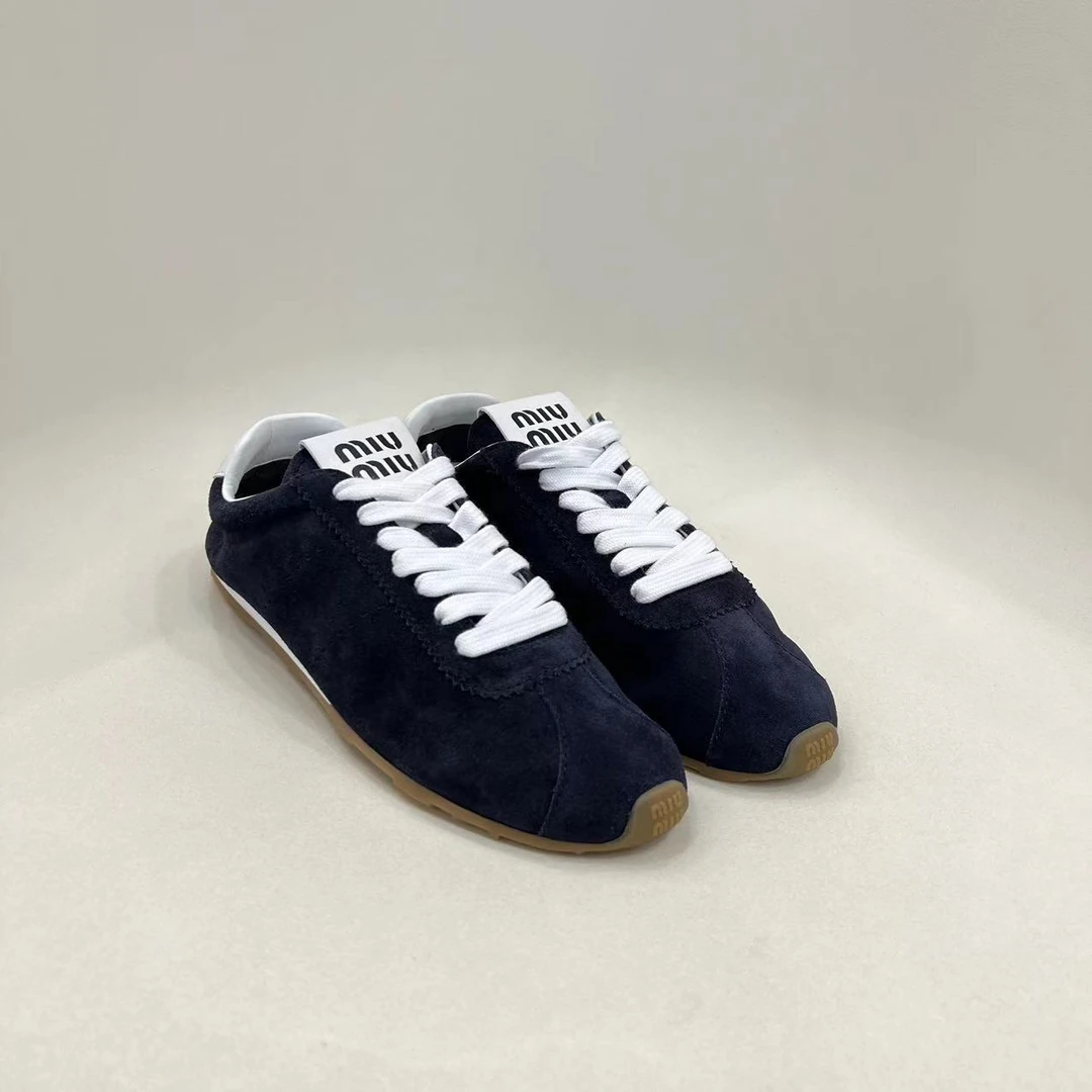 MIUMIU绒面牛皮革运动鞋/正品保障/假一赔四
