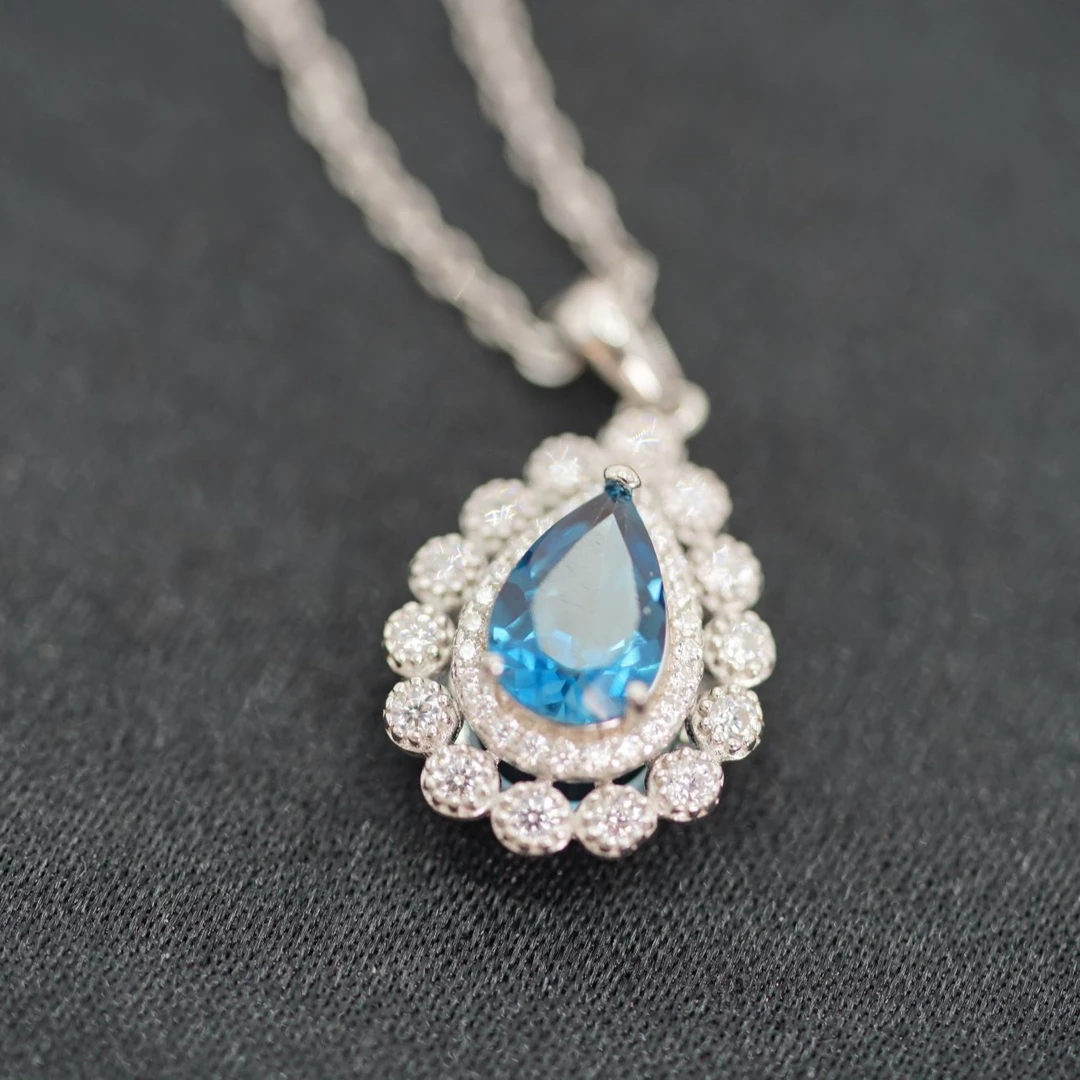 ZY-JFLTPD206-托帕石吊坠6MMX9MM约1.6CT