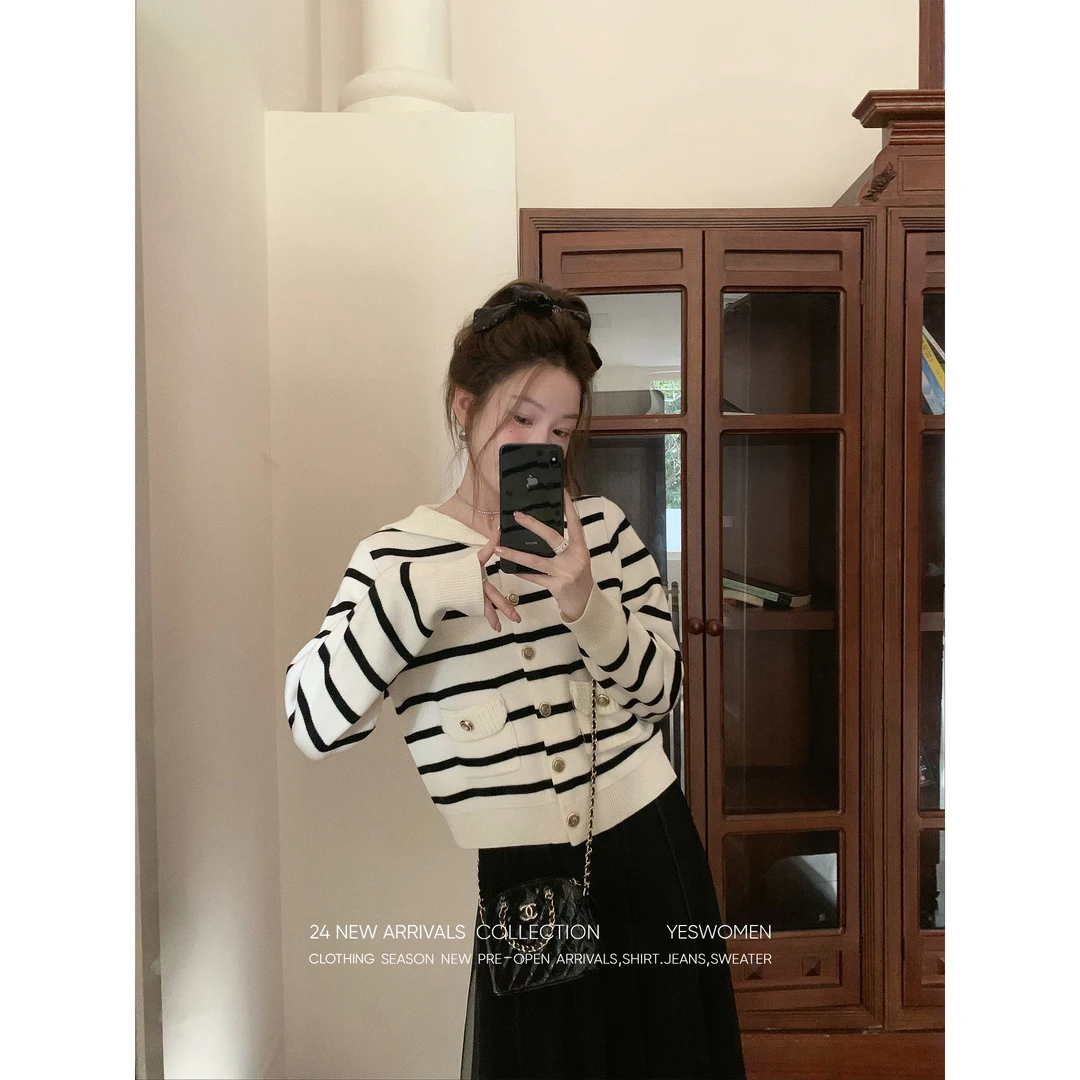 YESWOMEN【DA】南港冬日·海军领小金扣开衫多种织法親肤XY7049A3958