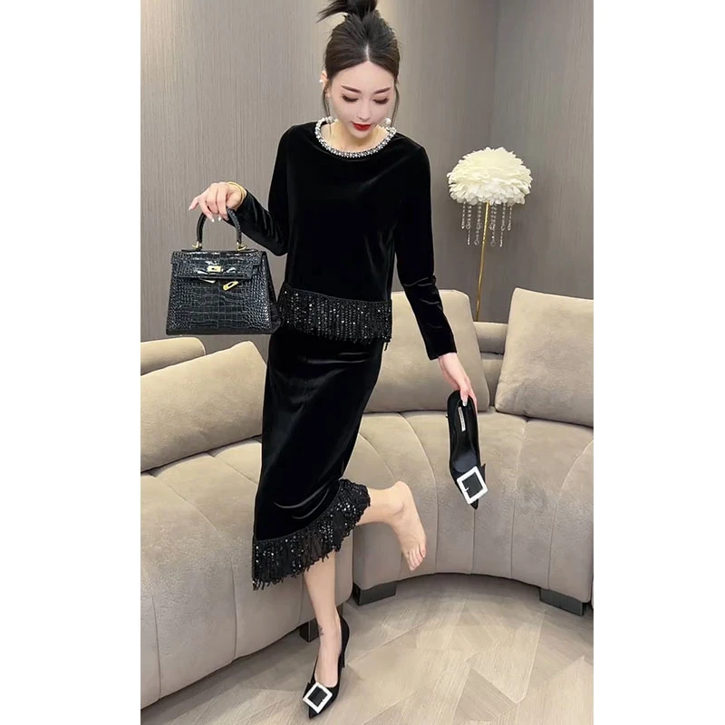 2024秋季新款丝绒设计拼接高级网红同款显瘦流苏上衣半身群两件套