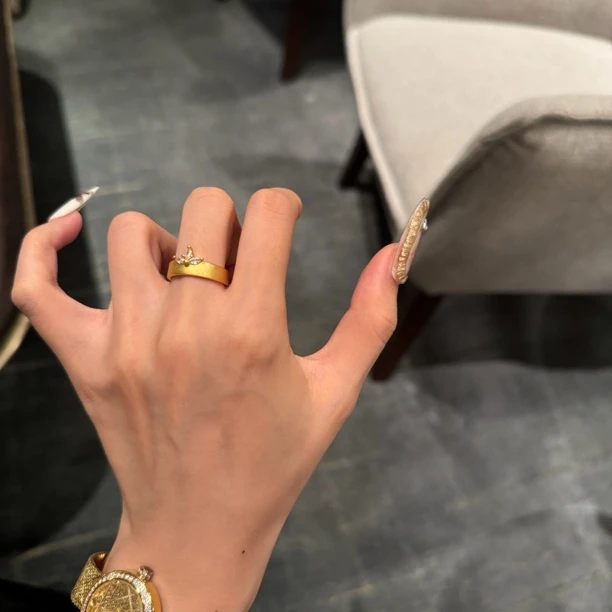 铜合金戒指 高定重工款金色气质皇冠可调节戒指