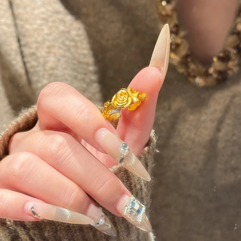 铜合金戒指 时尚百搭蛇与玫瑰戒指古法拉丝花丝灵蛇年简约尾戒