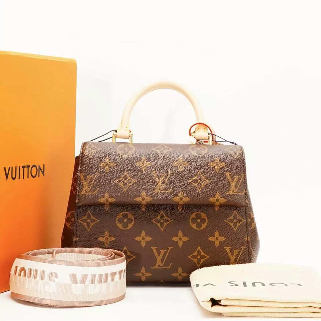 95新 LouisVuitton/路易威登 老花克鲁尼mini斜挎包/
