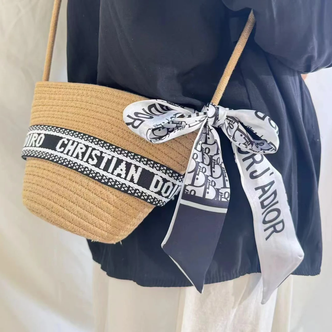 网红款新款ins百搭斜跨单肩包时尚编织沙滩百搭豹纹草编包包