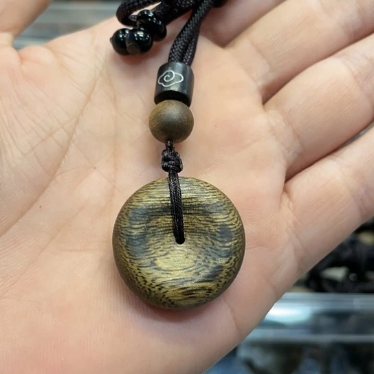 沉香吊坠奇楠挂件平安扣