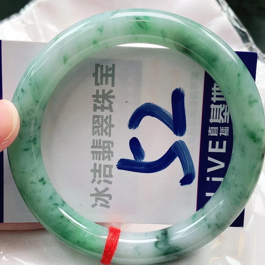 翡翠手镯未镶嵌缅甸天然a货翡翠手镯