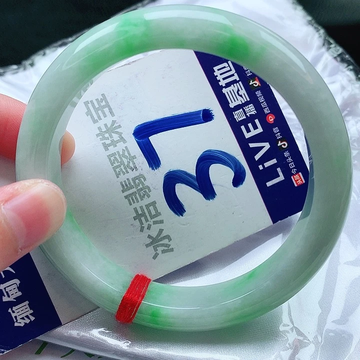 翡翠手镯未镶嵌缅甸天然a货翡翠手镯