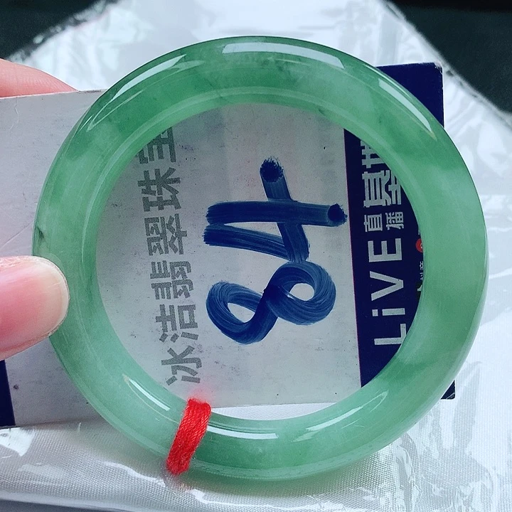 翡翠手镯未镶嵌缅甸天然a货翡翠手镯