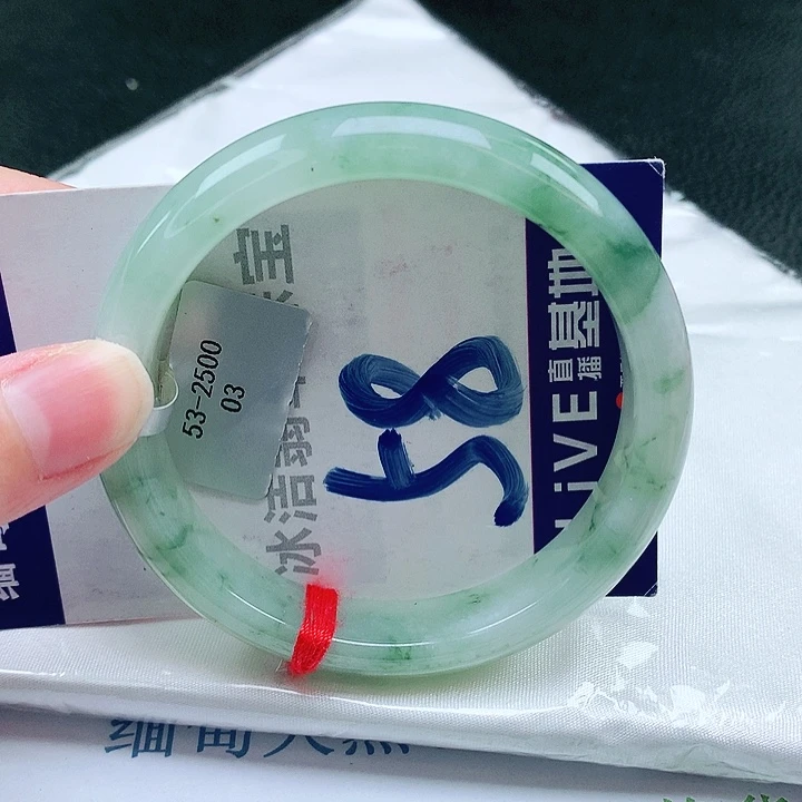 翡翠手镯未镶嵌缅甸天然a货翡翠手镯