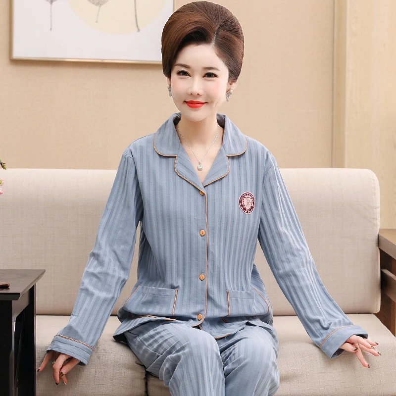 妈妈睡衣女中老年春秋款韩系长袖老年开衫纯色老人薄款家居服套装