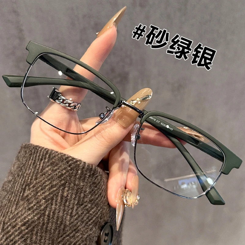 时尚潮流年轻化中老年减龄男女高档新款防蓝光抗辐射高清老花镜