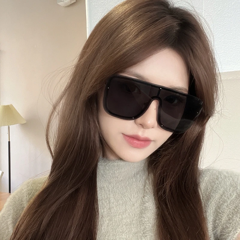 方框连体式平面墨镜女大脸防晒紫外线海边度假街拍潮流太阳眼镜男