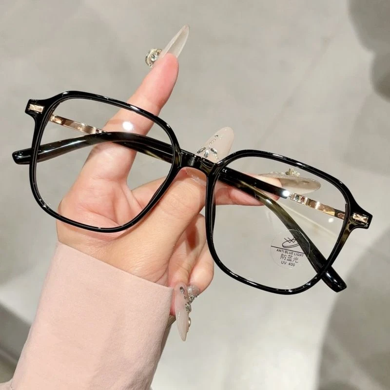 新款超轻百搭近视眼镜女可配度数防蓝光显脸小早八通勤多边形镜框