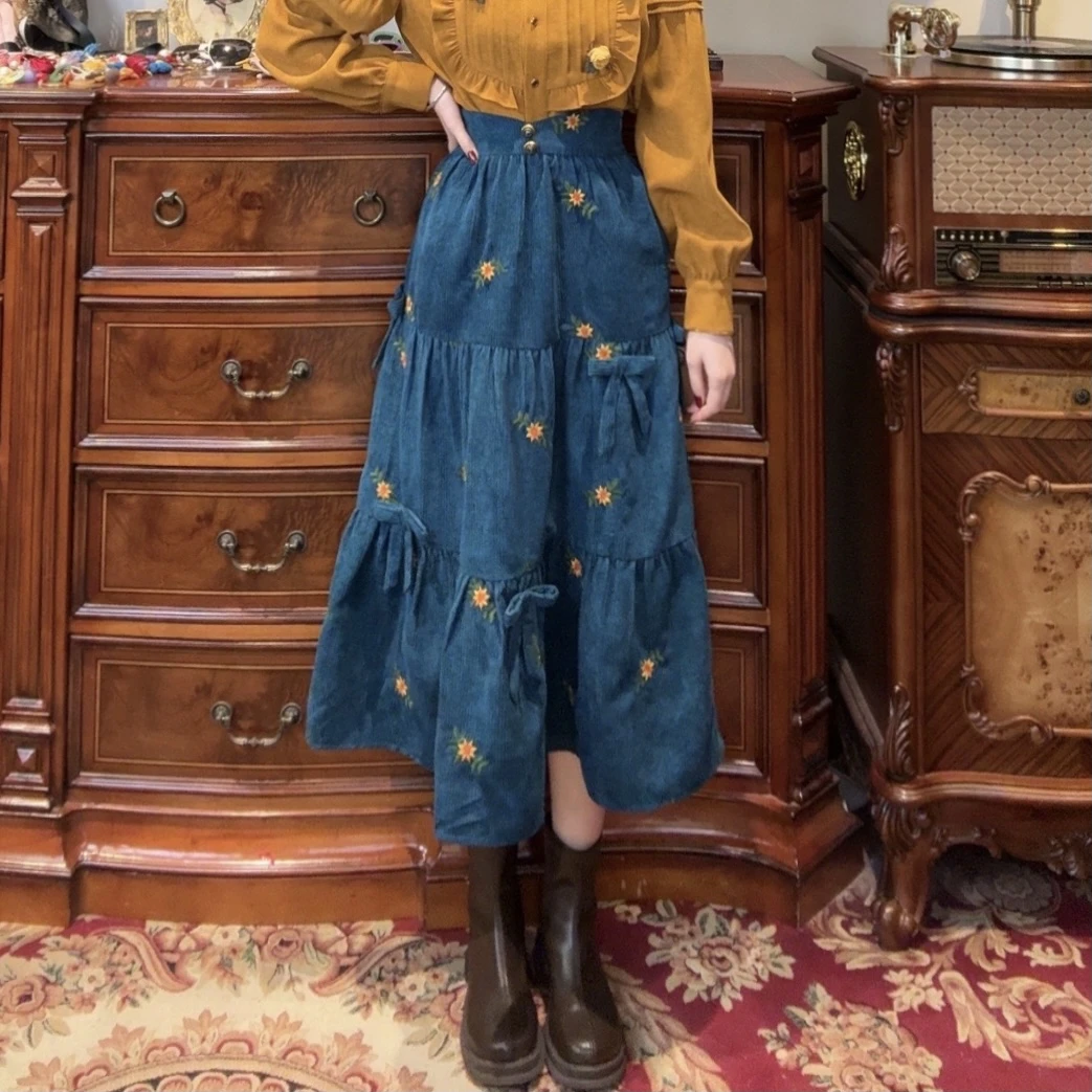 现货【一生罗曼】复古别致刺绣蝴蝶结后腰松紧半身裙B922