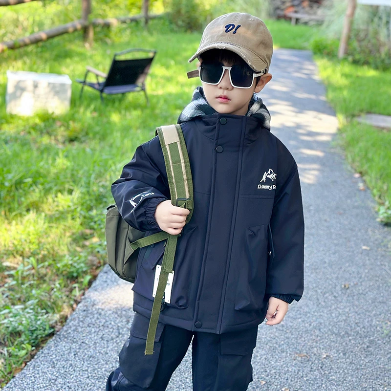 儿童装男童加绒外套秋冬款2024新款冬季加厚冲锋衣男孩宝宝派克服
