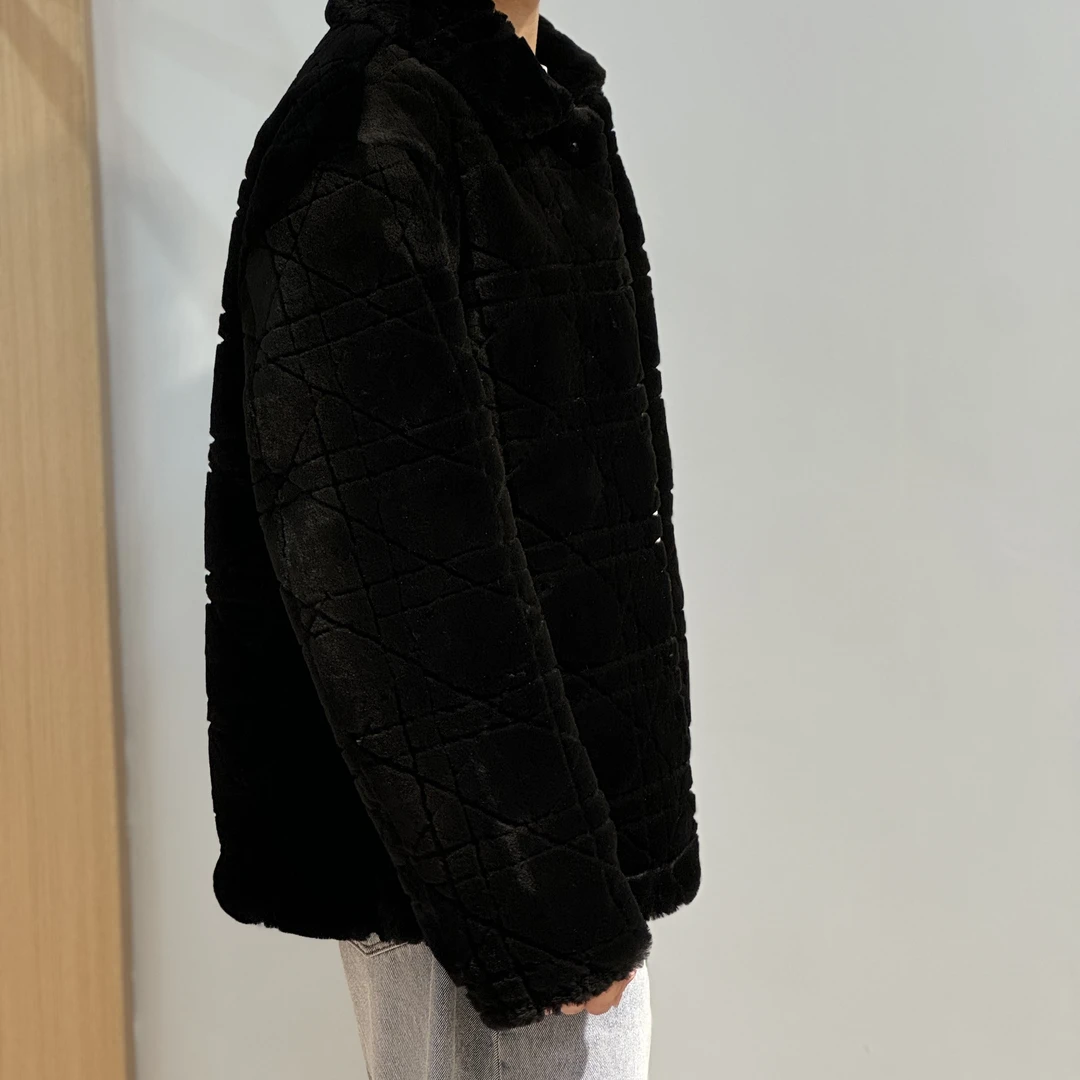 CD“藤格纹手工剪花原生态皮毛一体时尚休闲黑色秋冬毛绒