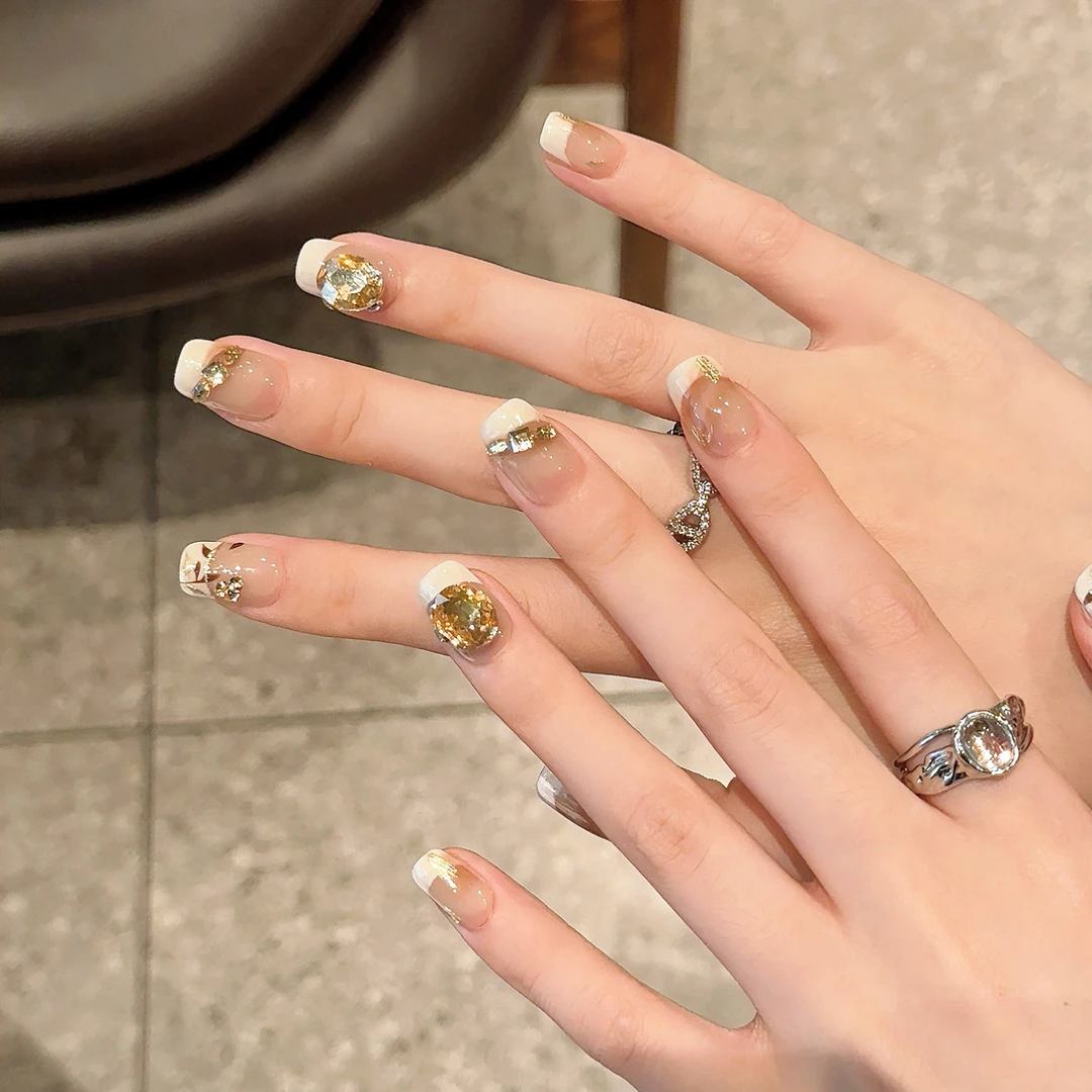 【一枫情书】清冷枫叶手工穿戴甲简约显白秋冬晕染香槟色短款美甲