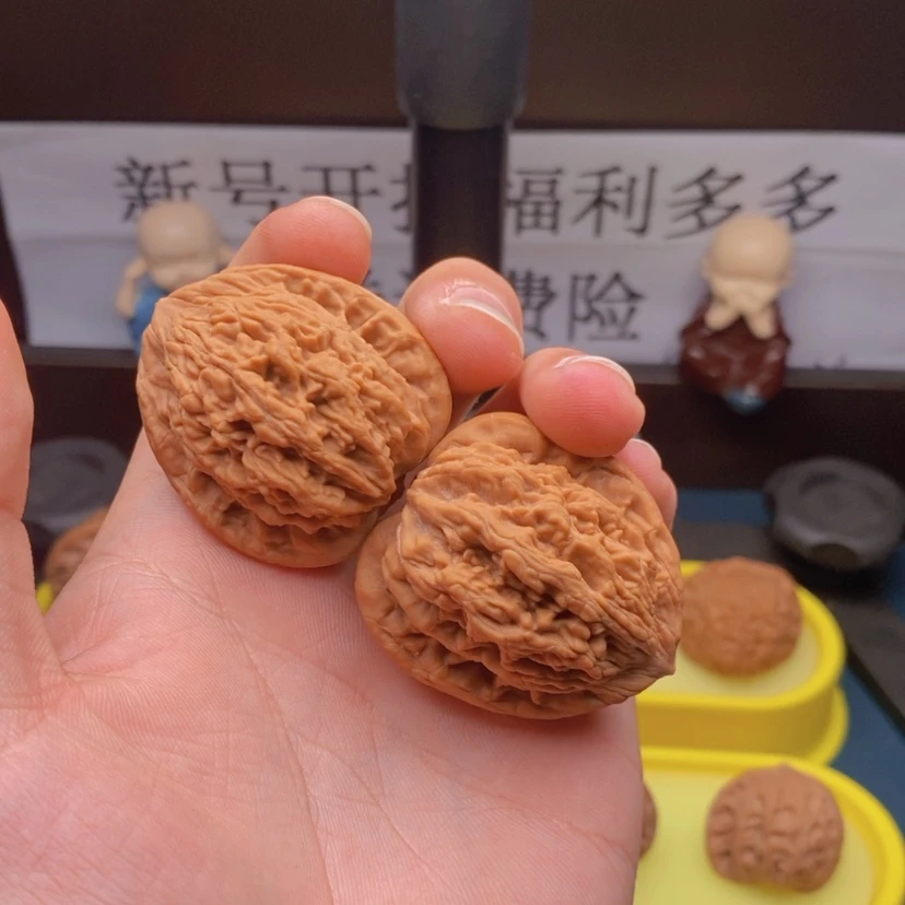 【闪购商品】文玩核桃吊坠@****738麦穗虎头