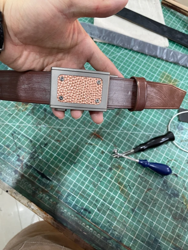 深蓝手工制作（紫铜纯钛扣+TWS马缰革酒红色）宽3.8厘米厚4.0毫米