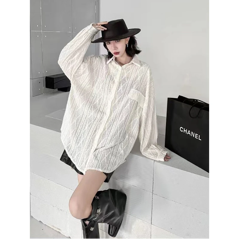 【诺哥专属】新款时尚轻奢风休闲钩花宽松中长款小众衬衫衬衣9033