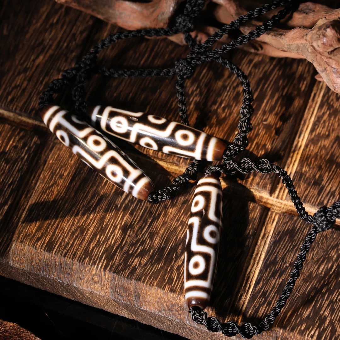 壹加林妹妹 | 玛瑙上肯黑白系列横款锁骨链多样性发其一